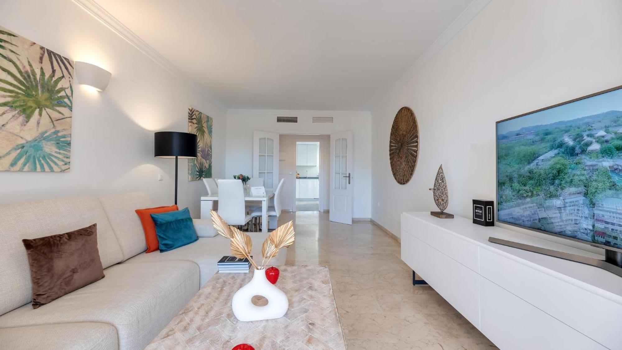 Mediterranean Getaway Seaviews At Puerto Banus Apartment